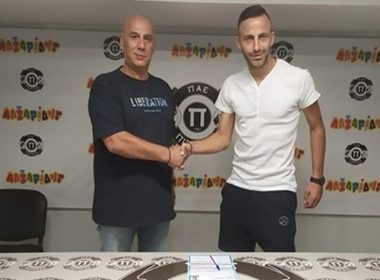 ΠΙΕΡΙΚΟΣ: Ανανέωσε ο Βασίλης Σαχινίδης 1 safe image